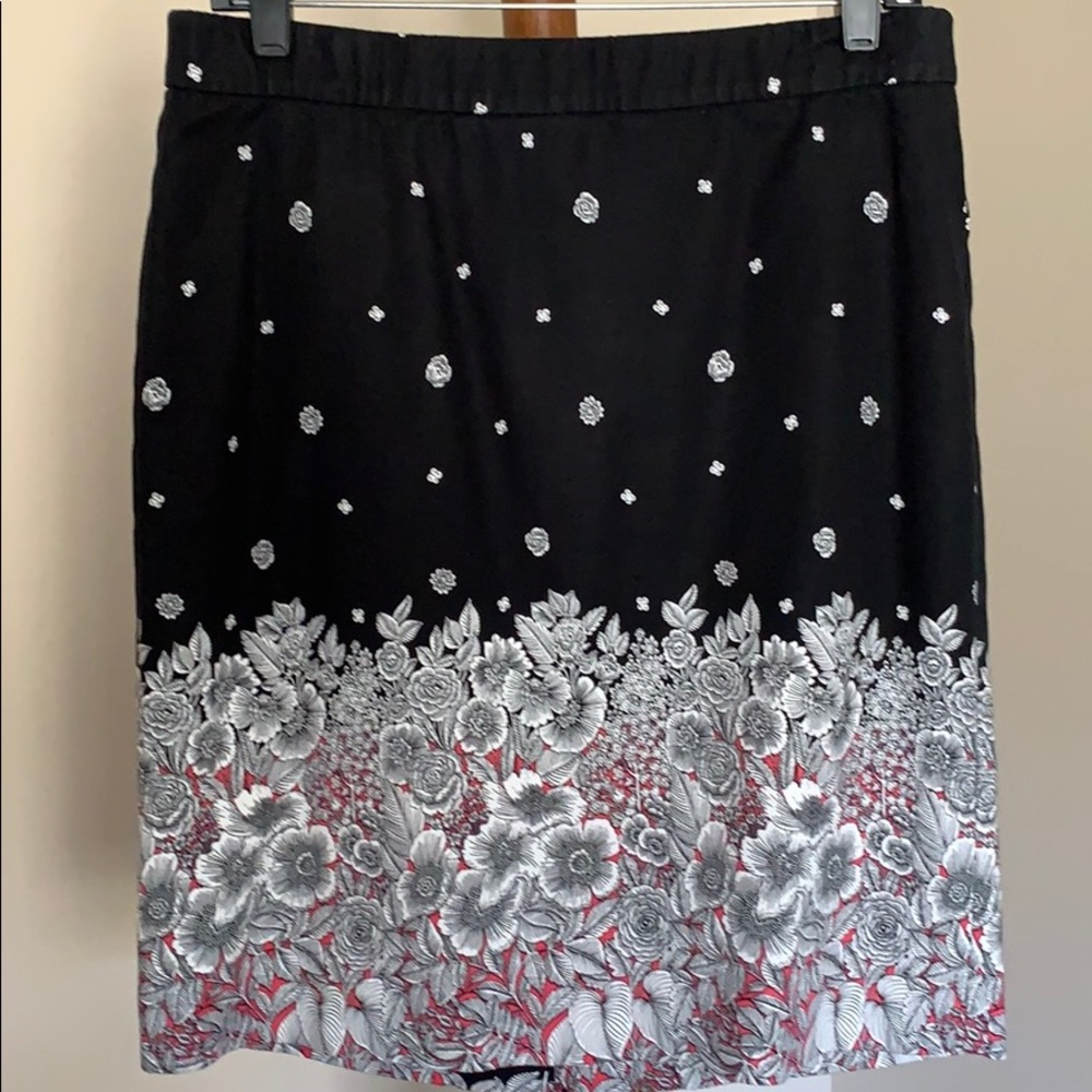 J. Jill Pencil Skirt Black White & Pink Floral Print